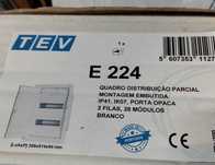 Quadro parcial de embutir