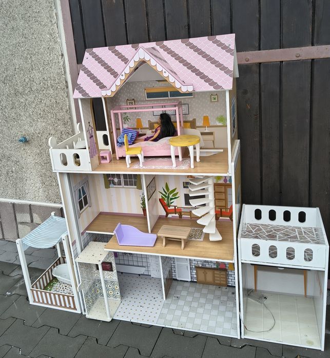Domek dla lalek duży