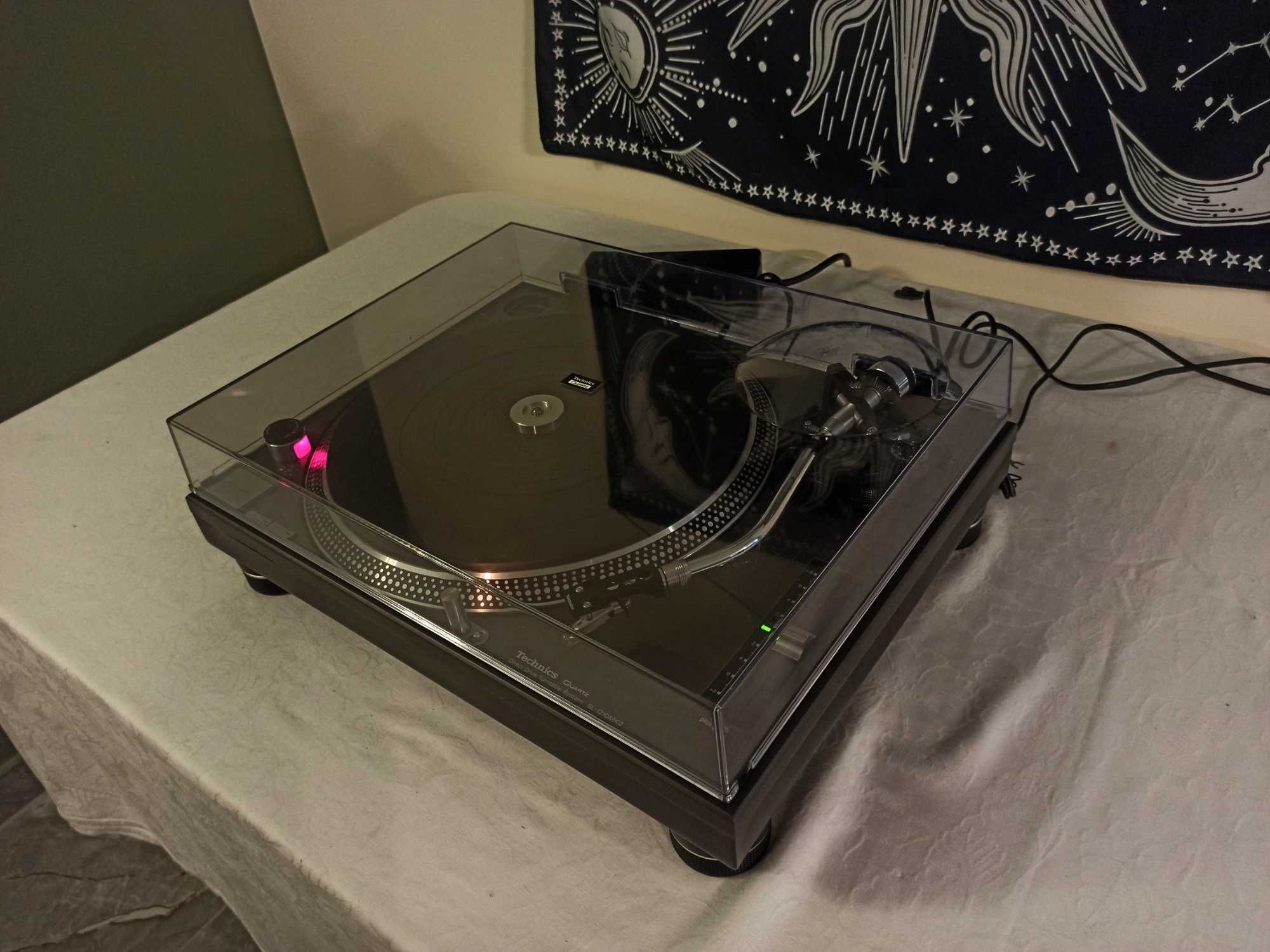 Gramofon TECHNICS SL-1210MK2