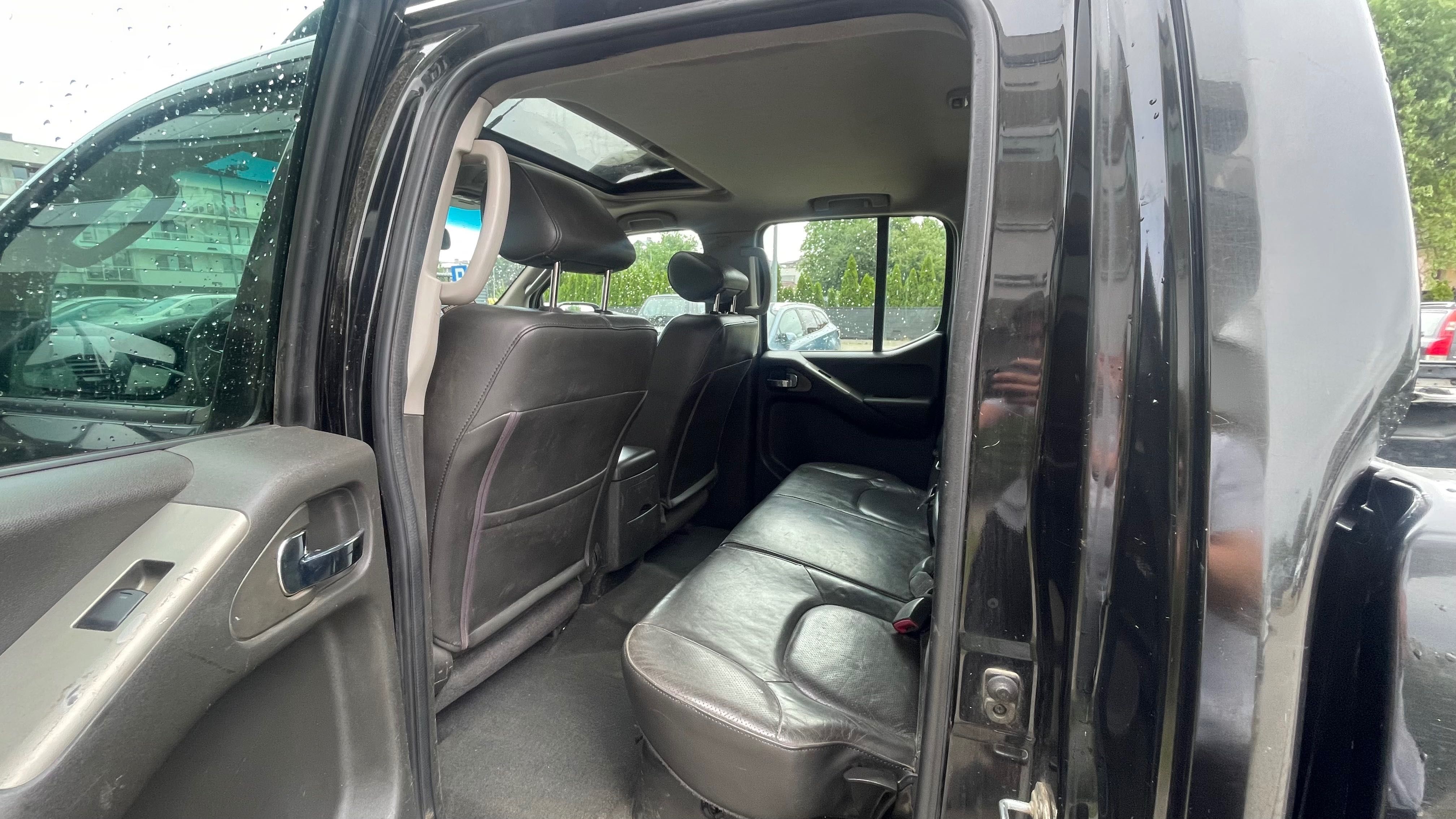 Продам Nissan Navara D40 2.5 дизель 4х4