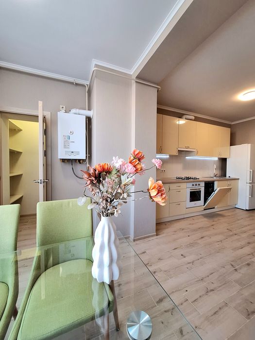 Простора 2 кім квартира в ЖК Софія Сіті,  67 м2, Є 3 РОКИ