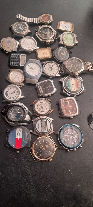 Zestaw zegarków 24 szt.