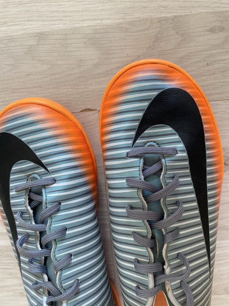 Сороканіжки футзалки бампи копочки 38р24см Nike Mercurial OriginajНайк