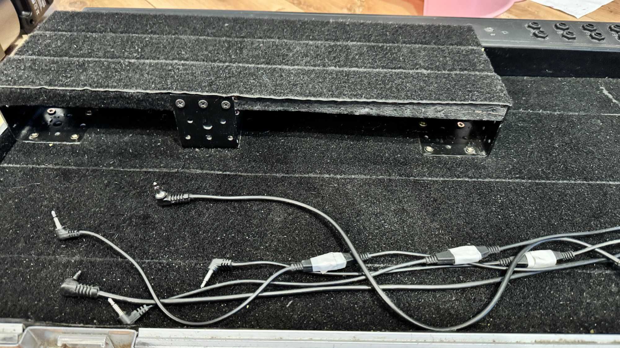 Warwick RC23120B - pancerny case