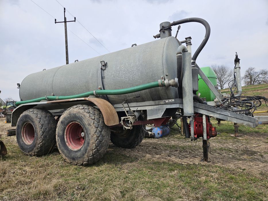 Sprzedam beczkowóz
Pojemność 15 000 litrówdwie osie skrętne, zapas