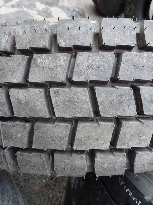 Opona 235/75R17.5 Michelin XDE 1 Remix (450 netto)