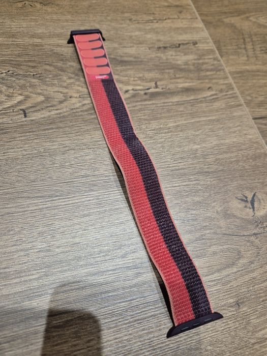 Apple Watch Series 9 45mm Red Sport S/M