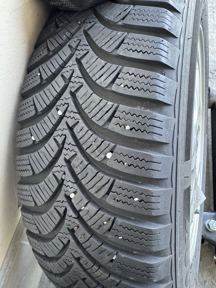 Jante 15” mini r56 4x100 com pneus impecaveis