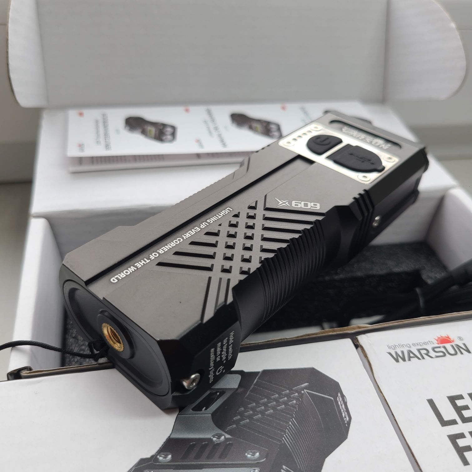 Потужний ліхтар Warsun X609 , 3000Lm , фонарик павербанк 5200mah