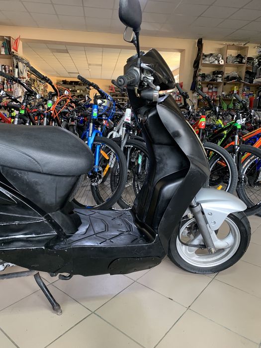 Скутер КYMCO 4Т, 80 кубів.