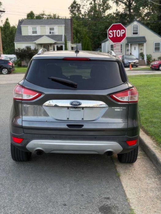 Ford Escape Titanium      2015