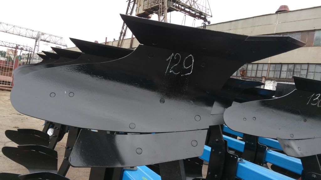 Запасні частини до ПОН-3 .Продам долота, леміші, польові дошки, відвал
