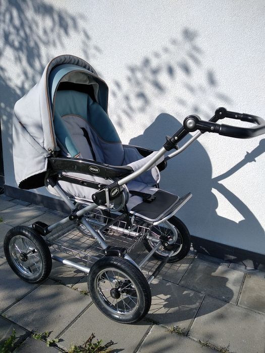 Дитяча коляска фірми   roan