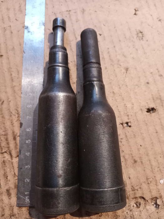 Шприц Иж-49, ободок  фары Иж-П, замок цепи.