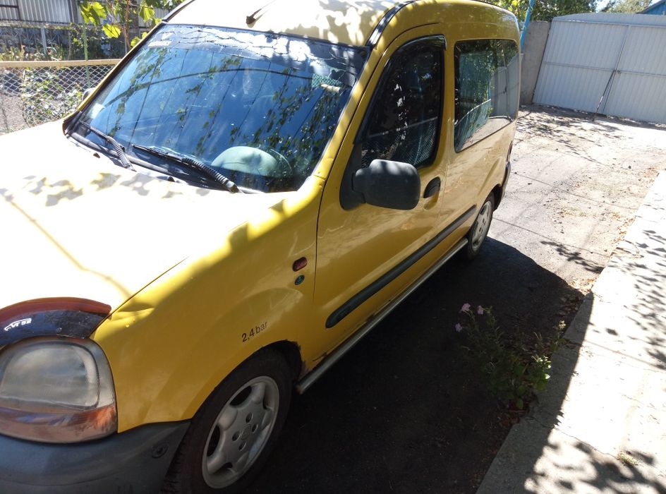 Renault kengoo 2000 год