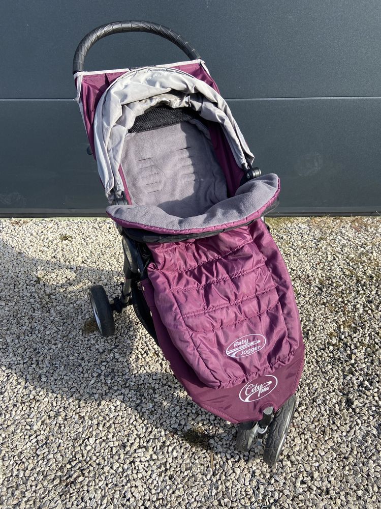 Sprzedam wózek Baby Jogger City Mini+gratisy