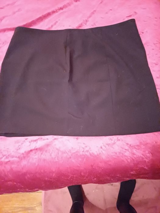 Mini saia Zara preta