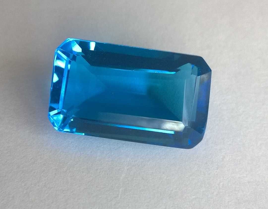 Tanzanit  23 Ct ,   22mm x 13mm  do pierścionka ,  zawieszki