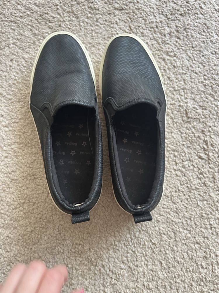 Buty typu slip-on