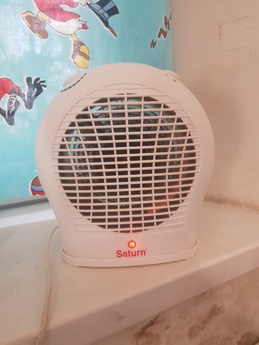 Тепловентилятор Saturn -НТ7645К.  2000w.