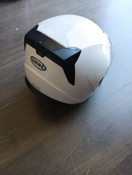 Nowy kask otwarty z blendą awina biały