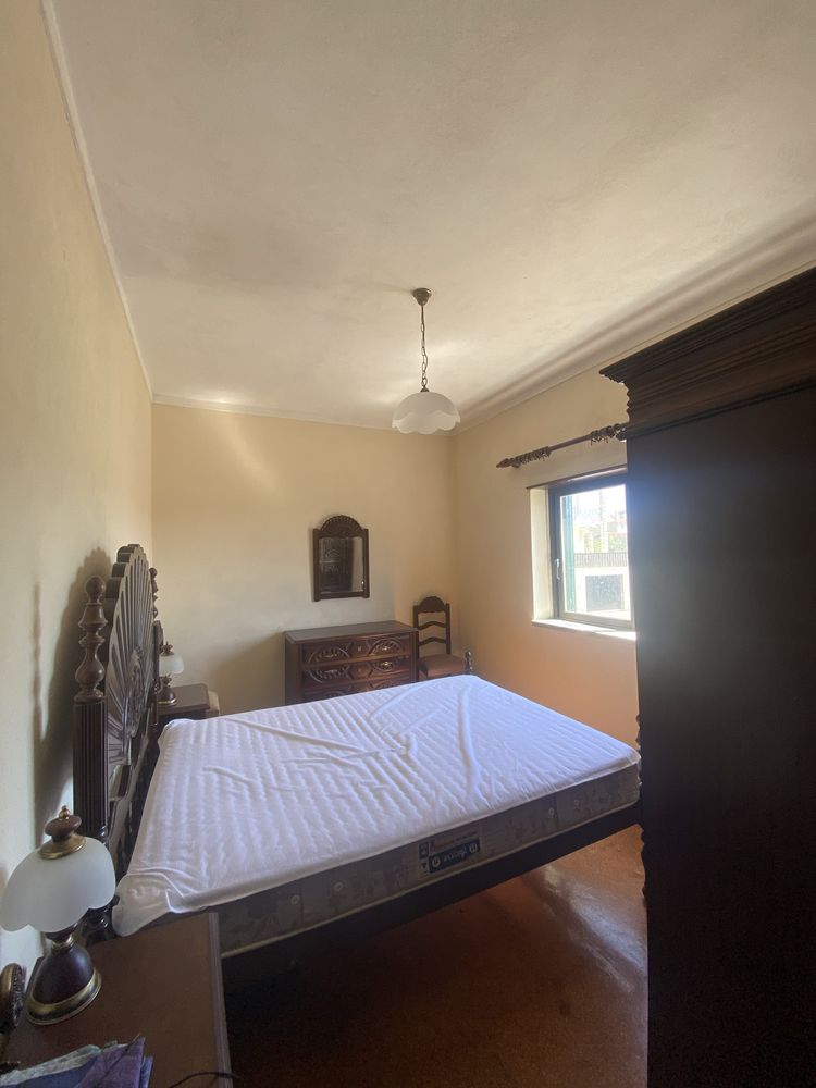Conjunto de mobiliario de quarto