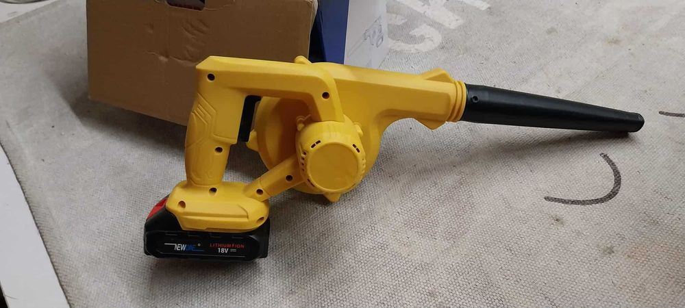 Dmuchawa Do Liści i Warsztatu 18V Bezprzewodowa Z Akumulatorem Makita