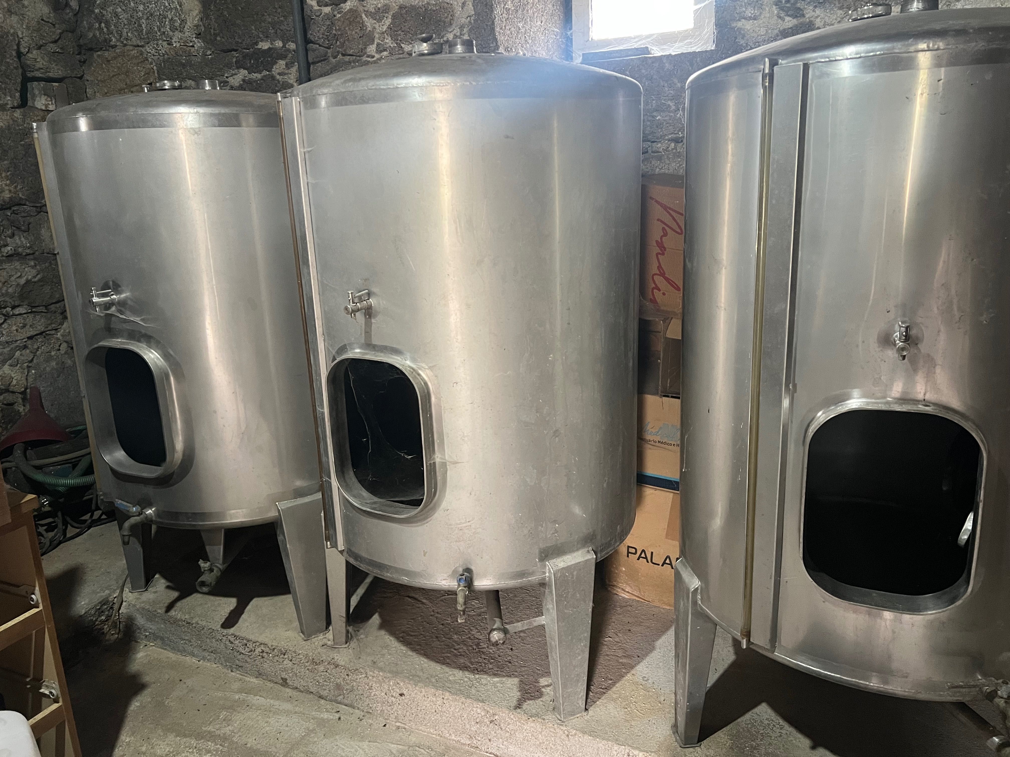 Cuba Inox 550 Litros Porta Lateral