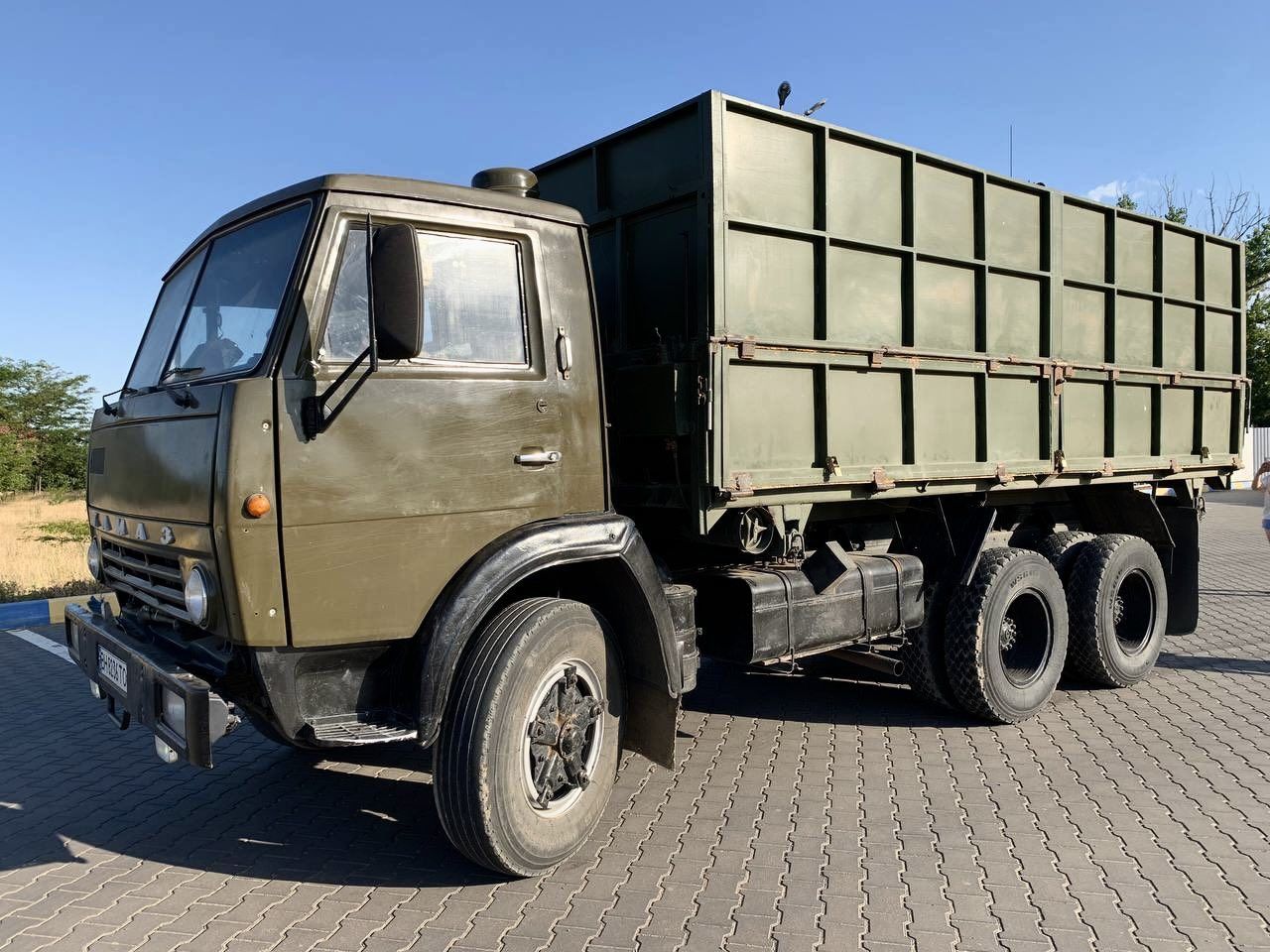 Продам Камаз 55102 з причепом