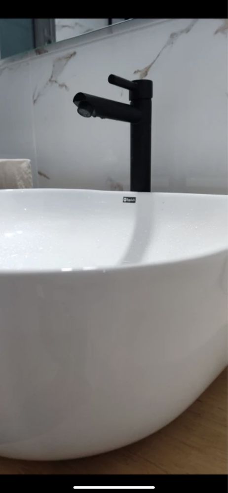 Смеситель Quyanre в ванную черный латунь кран