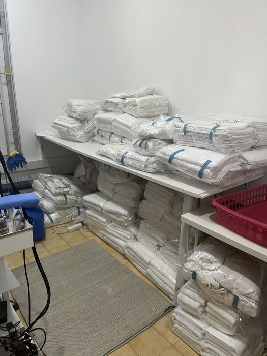 Arrendamento de espaço de engomadoria em lavandaria self-service