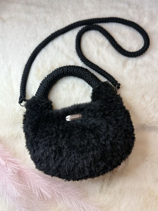 Torebka ręcznie robiona na szydełku