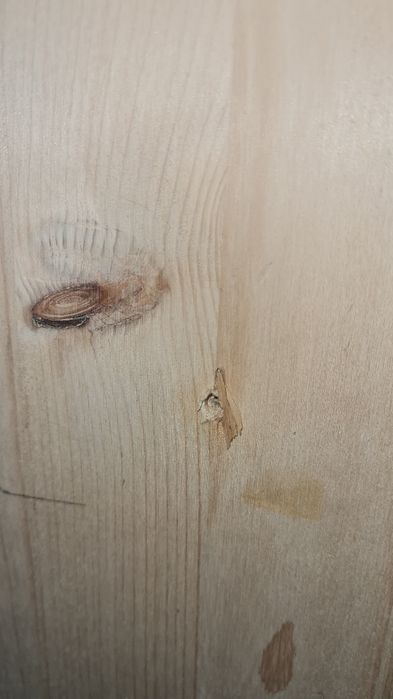 Madeira com 2 metros 52 cm de largura