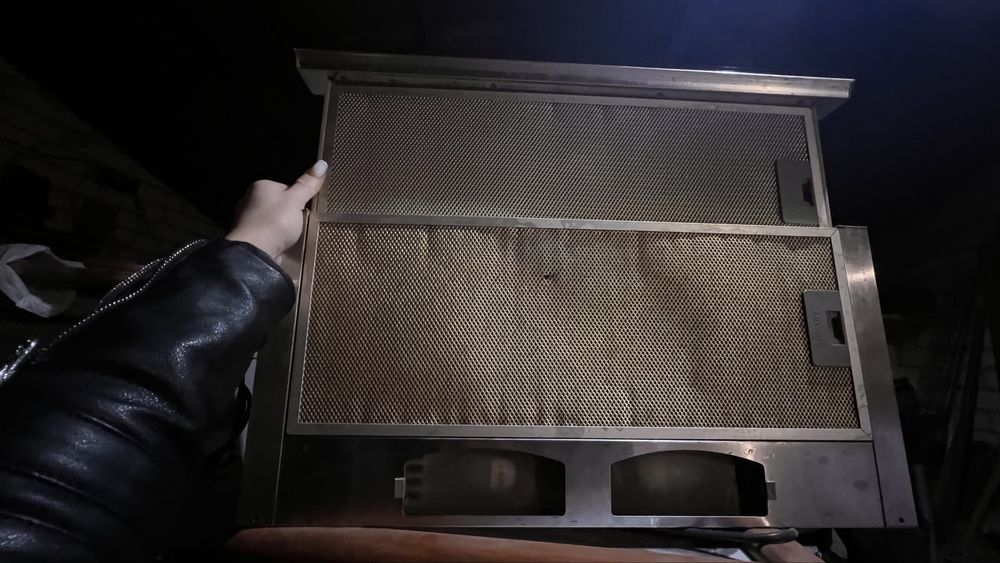 Продам кухонну витяжку Pyramida TL-60 Kolpir INOX (60 см)