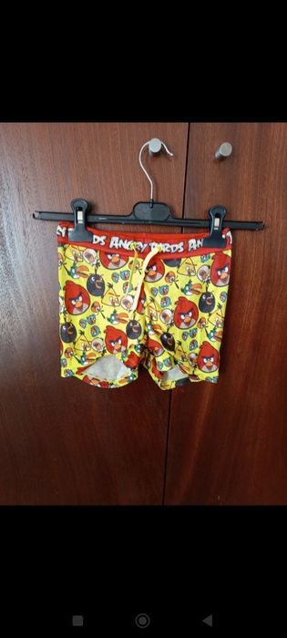 Calções de banho angry birds H&M tamanho 6/7 anos