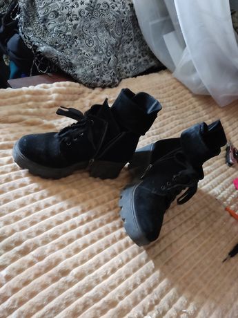 Шикарные Замшевые ботинки/сапожки зимние