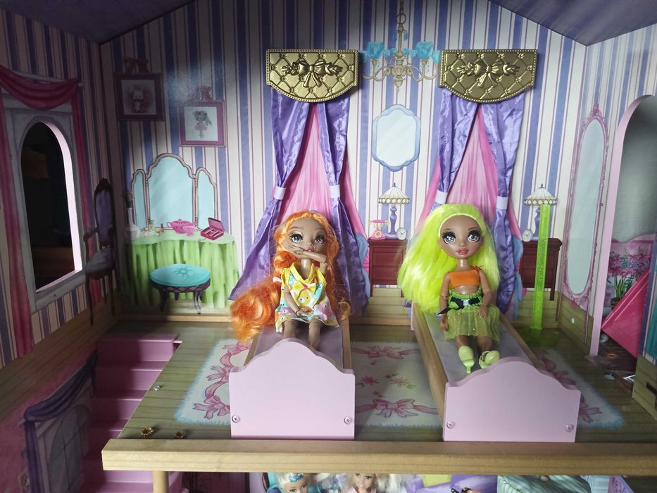 Domek drewniany dla Barbie