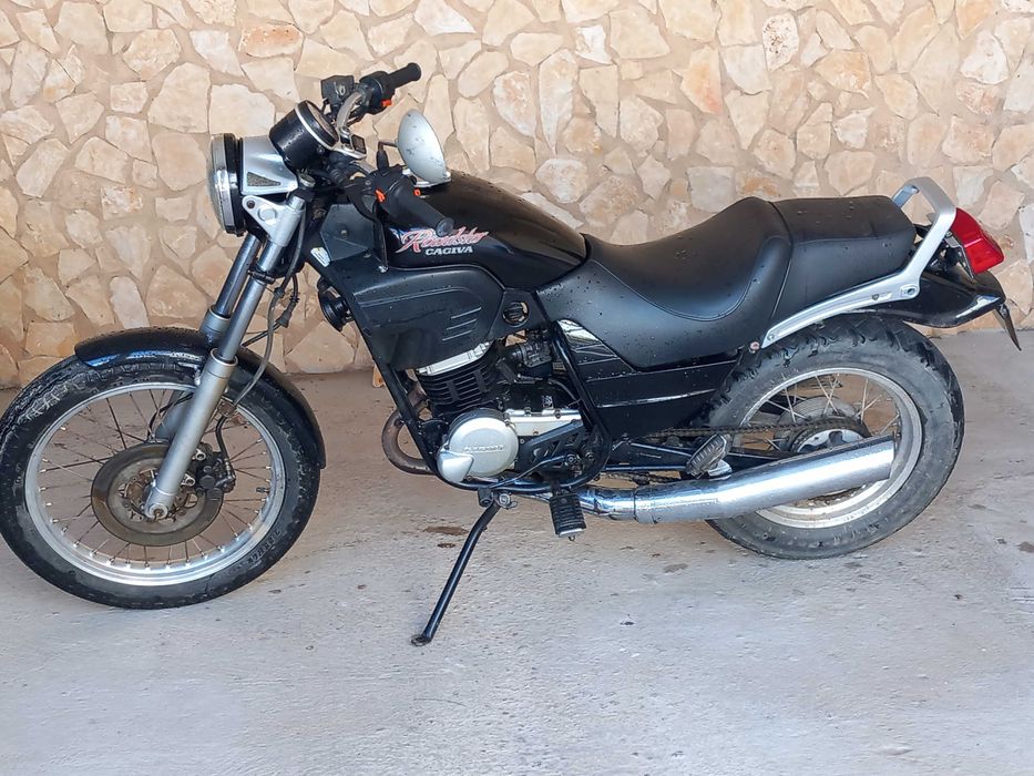 Cagiva roadster 125