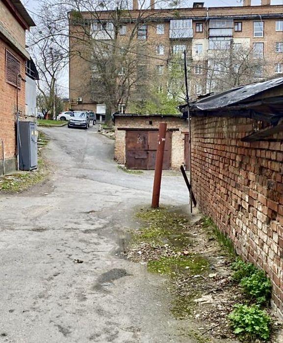 Гараж центр міста ВІД ВЛАСНИКА вул Театральна
