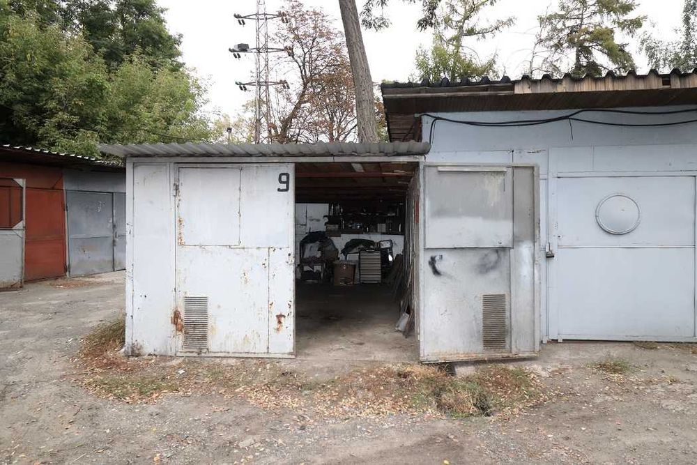 Продам гараж з погребом