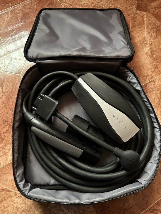 Зарядне до Tesla: Mobile connector gen 2 - 32A