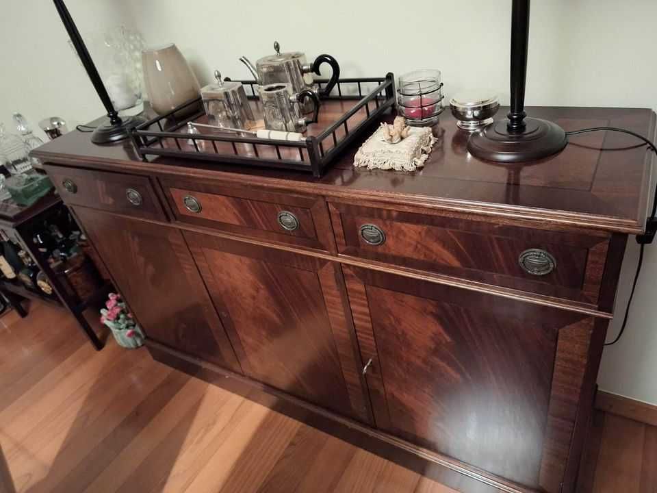 Sideboard como novo madeira maciça