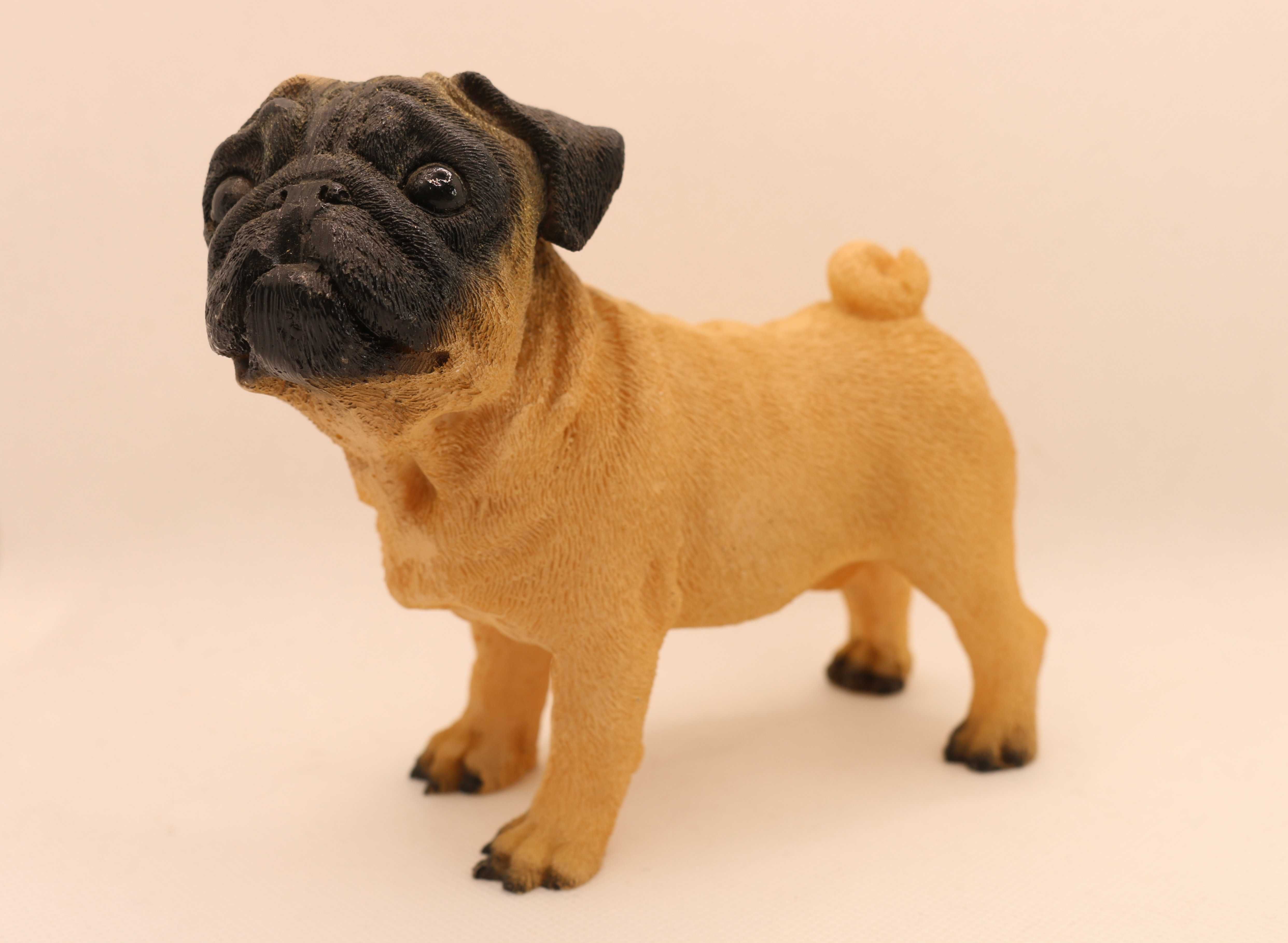 Miniatura figura realista canino "PUG"