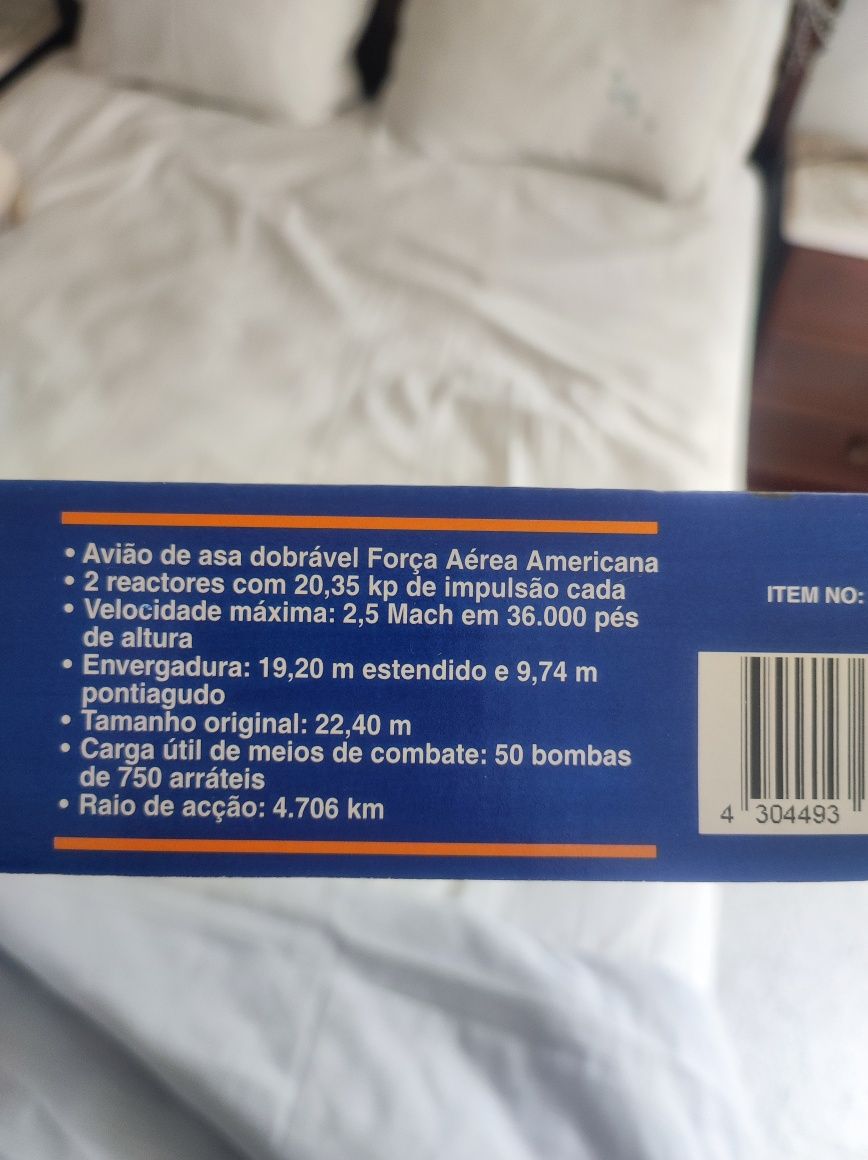 Avião montar 1990 NOVO!!!!!