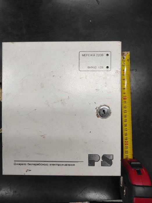 Джерело безперебійного електроживлення IPS-1215C-00