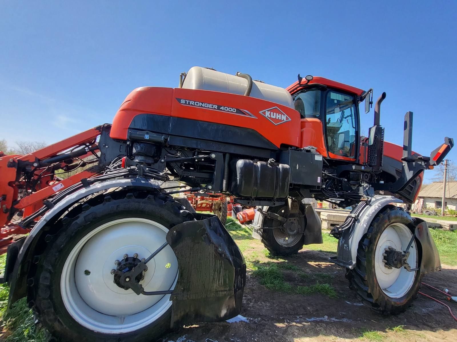 Обприскувач KUHN Stronger 4000