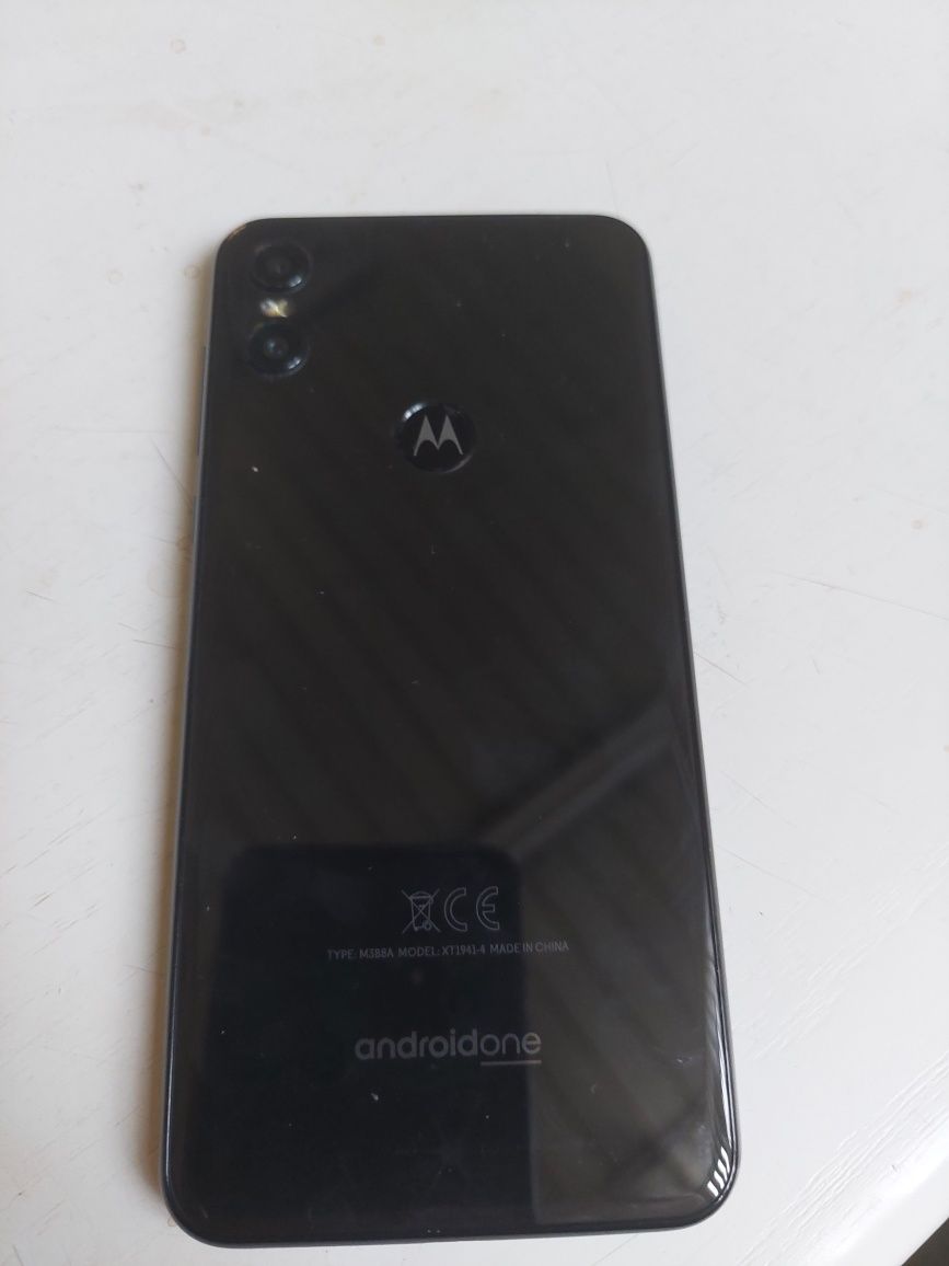 Telefon Motorola One plus gratis