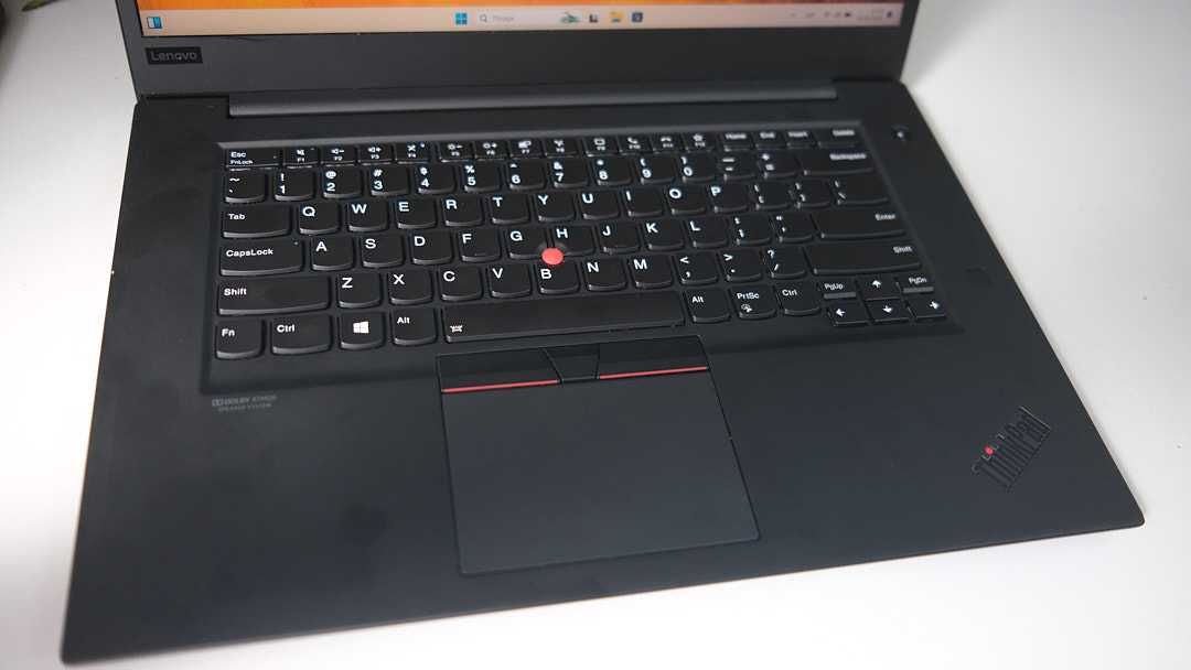 ThinkPad X1 Extreme Gen 3 I9 -10885H 64 512 GTX 1650 TI Max-Q 15,6 4K