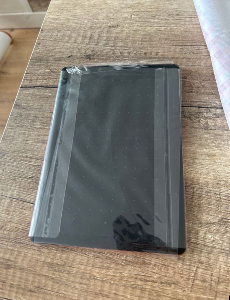 One by Wacom Small