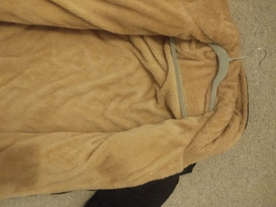 Długa kurtka z misiem